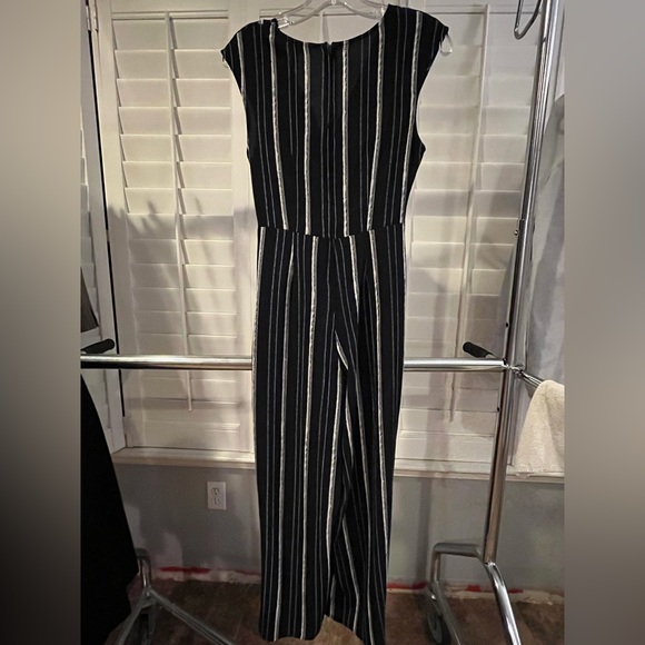 Women’s romper. New with Tags. Navy with white stripes. - Picture 2 of 6